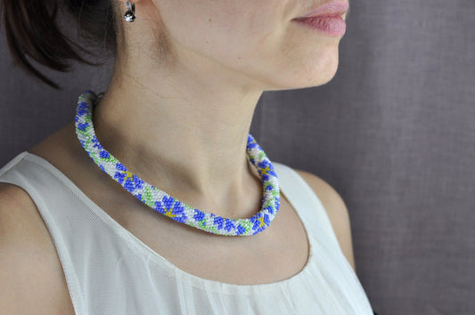 Necklace from beads with wildflowers