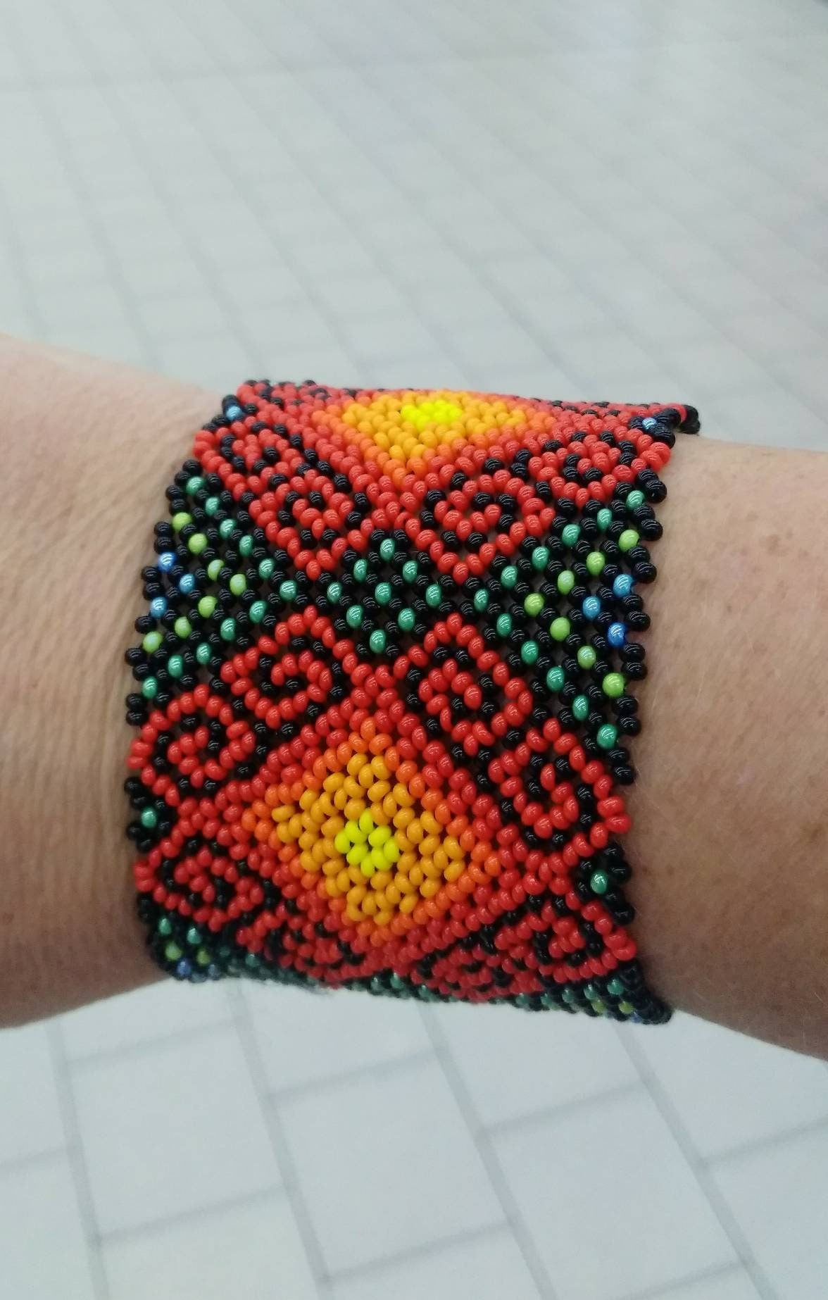 Mexican Huichol style Perlenarmband unisex hippie ethno shipibo heilige Geometrie