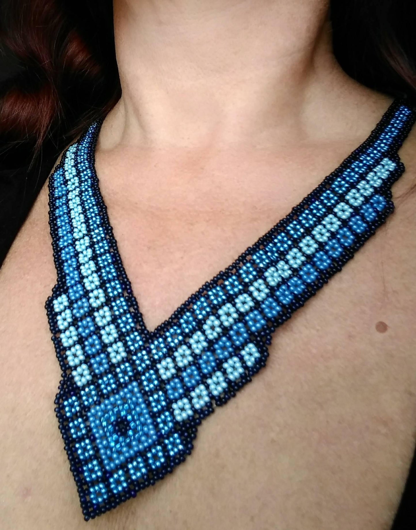 V-Halskette Huichol Halsschmuck Tribal Ethno Boho Perlenkette Blau