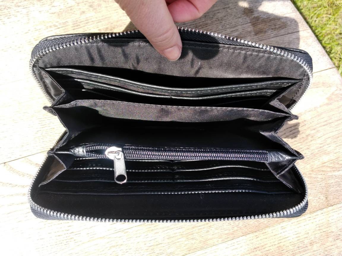 Clutch Handtasche Portmonee Leader mit Handstickerei Wildblumen