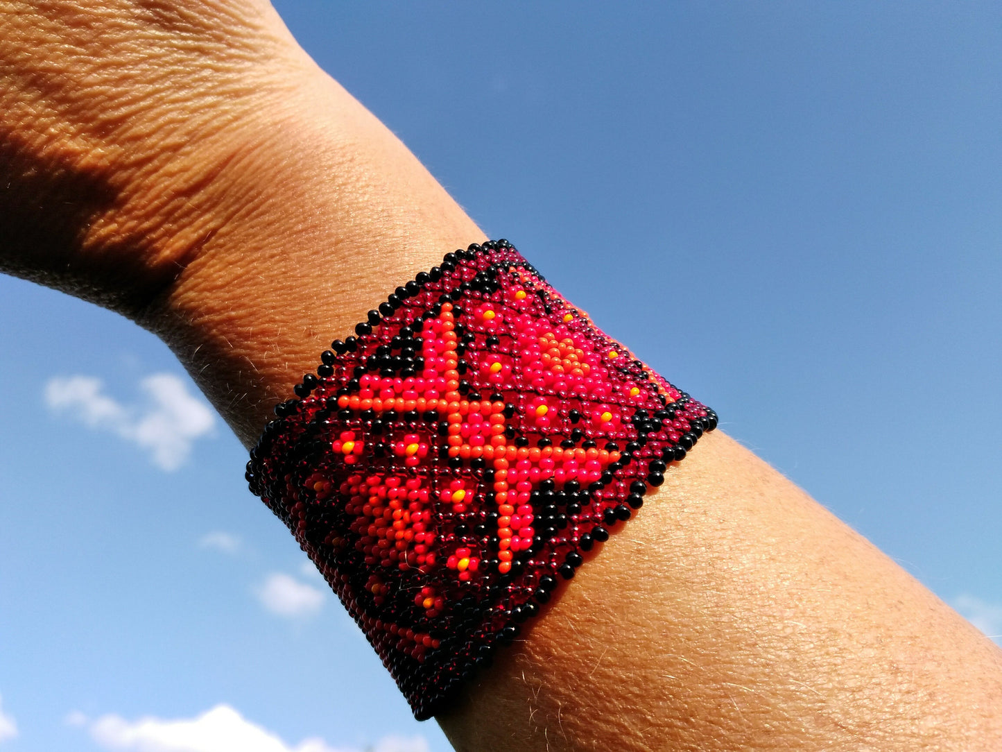 Mexican Huichol Perlenarmband Ethno Boho Hippie style XXL rot