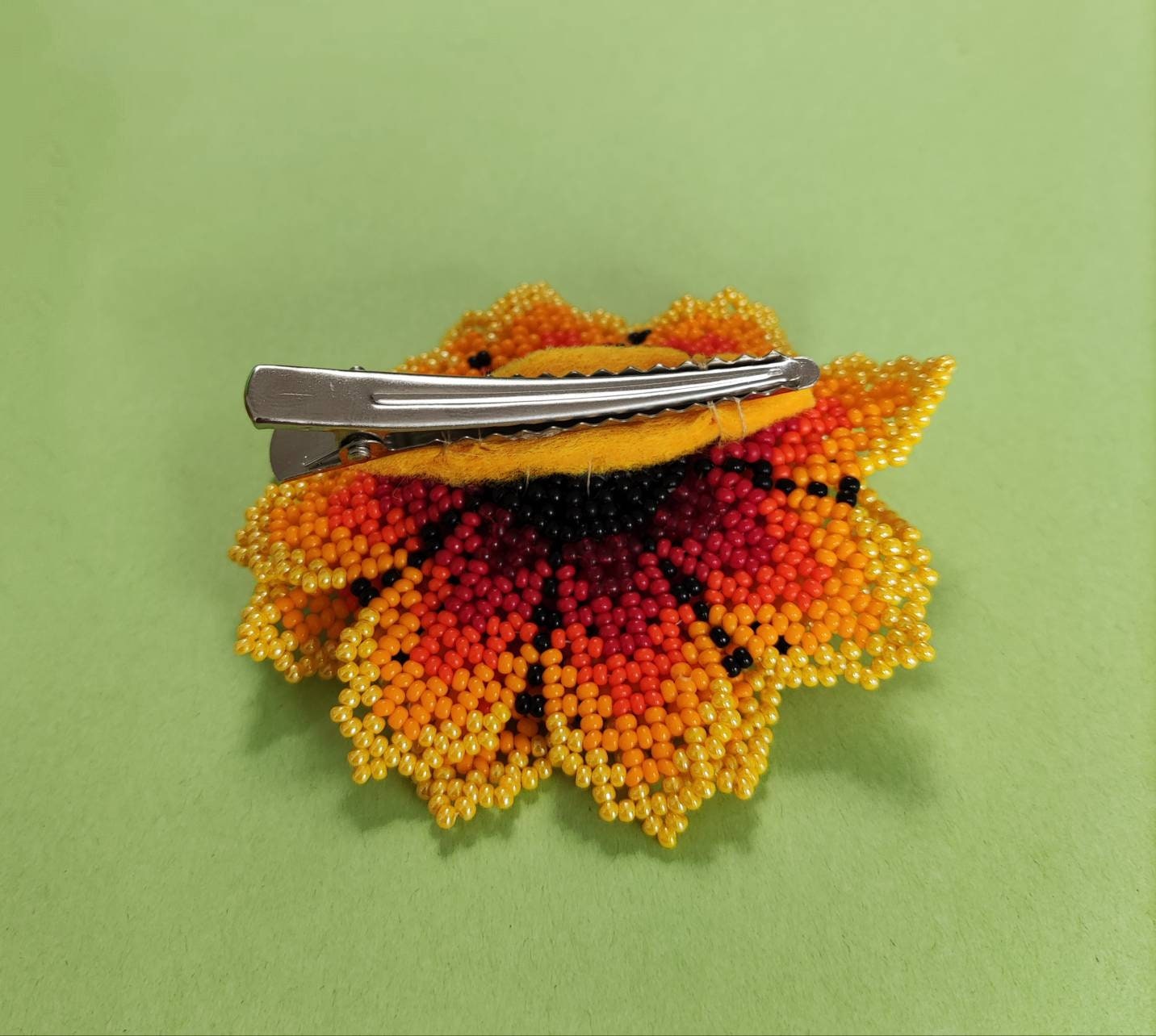 Gelbe Blume Haarclip aus Glasperlen Huichol Style Haar-Accessoires