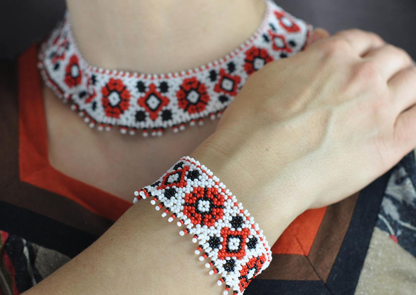 Ukrainian Necklace and Bracelett Slavic Ethnostyle "Sylanka". Elegant beaded collar necklace and cuff.