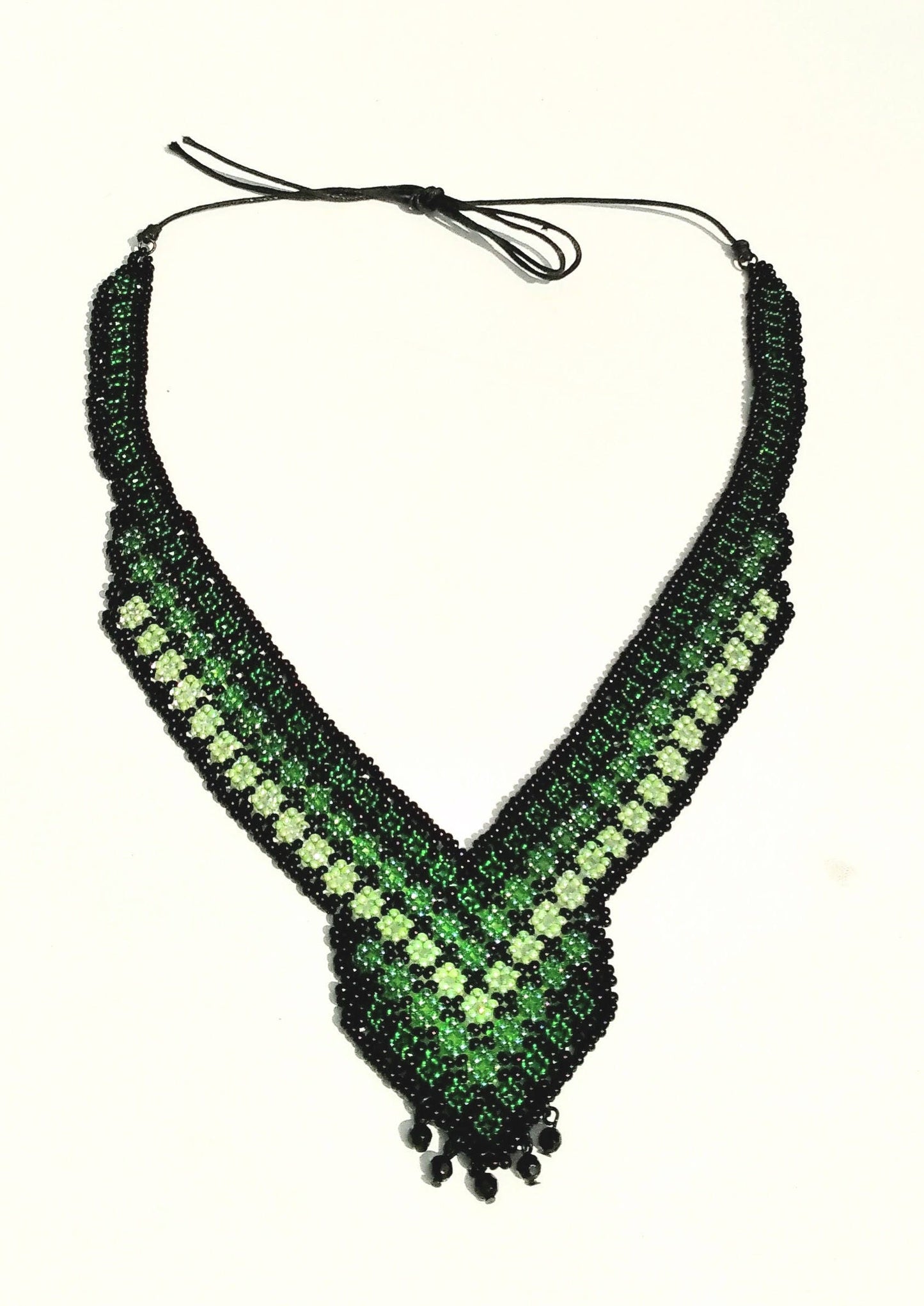 V-Halskette Huichol Halsschmuck Tribal Ethno Boho Perlenkette Grün